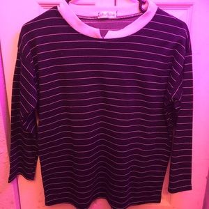 Cropped lo by sleeve top